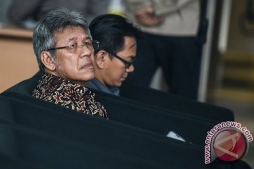 KPK periksa Sekjen DPR terkait kasus Bakamla