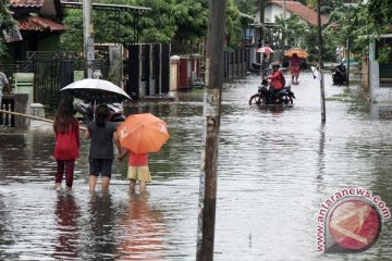 Banjir di Cilacap mulai surut
