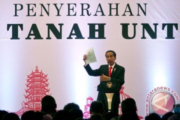 Presiden serahkan sertifikat tanah warga Semarang Raya