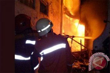 Tiga petugas pemadam kebakaran di Poso tewas saat bertugas