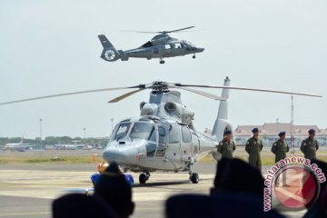 PT DI serahkan helikopter AKS dan CN235-220 MPA ke Kementerian Pertahanan