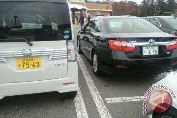 Ada empat warna pelat nomor mobil di Jepang