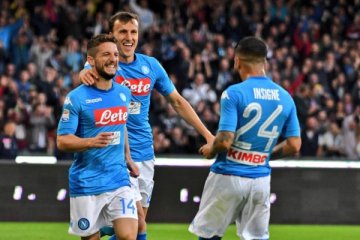 Napoli geser Juventus dari pucuk klasemen