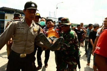 Ini Evakuasi Penumpang Kapal Terbakar