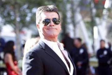 Simon Cowell jalani perawatan usai jatuh dari sepeda