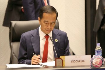 PRESIDEN DI APEC