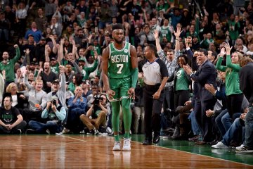 Celtics terus melaju, giliran Warriors jadi korban