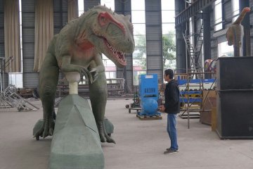 Animator dinosaurus China sasar taman hiburan di Indonesia