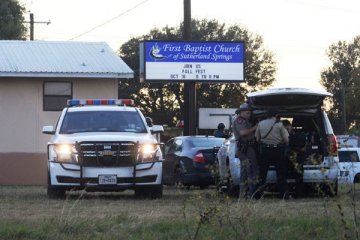 FBI akses ponsel penembak di gereja Texas