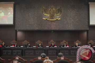 Sidang uji materi UU APBN ditunda