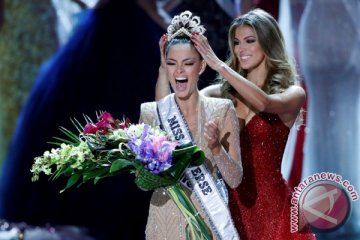 Demi-Leigh Nel-Peters dari Afrika Selatan sabet Miss Universe 2017