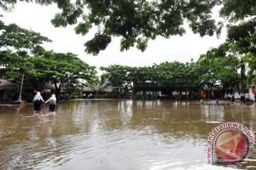 Sejumlah daerah di Makassar tergenang banjir