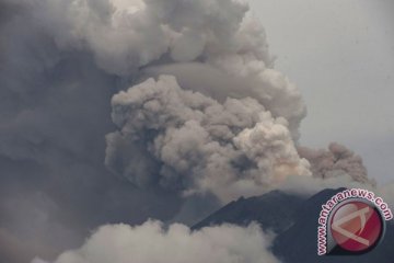 PVMBG: gas SO2 Gunung Agung menurun