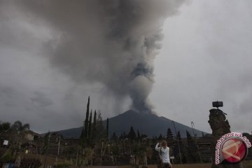 Gunung Agung kembali alami tremor berlanjut