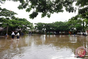 Sekolah Kebanjiran Di Makassar