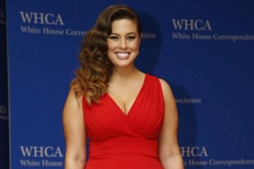 Ashley Graham, model gendut pertama masuk 10 termahal Forbes