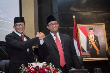 7 catatan LBH Jakarta untuk 100 hari Anies-Sandi