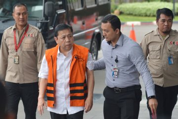 Setya Novanto diperiksa sebagai tersangka