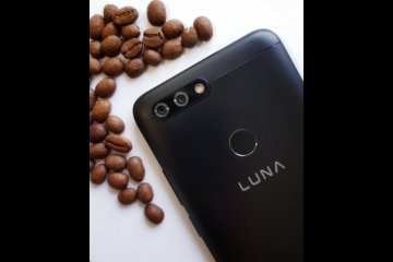Luna siapkan ponsel empat kamera G8