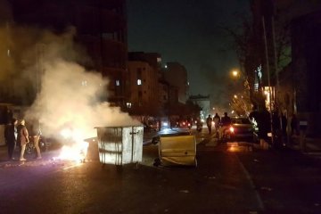 Ratusan pendemo ditangkap di Teheran