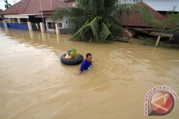 Tanggul Sungai Cikaranggelam Cikampek jebol