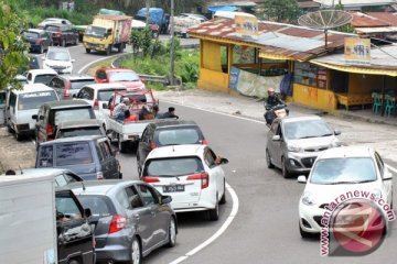 Jalur Puncak-Cianjur ditutup dari Cianjur