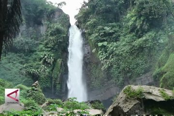 Melepas Kepenatan di Coban Talun