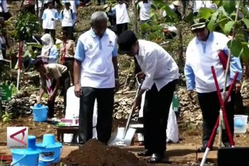 Presiden Tanam Ribuan Pohon di Gunungkidul