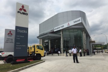 Mitsubishi resmikan diler Fuso di Bojonegoro