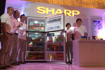 Sharp luncurkan jajaran lemari es berteknologi J-Tech Inverter