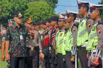 Gelar Pasukan Lilin Candi Jateng