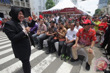 Wali kota Liverpool jalan-jalan di Tunjungan Surabaya