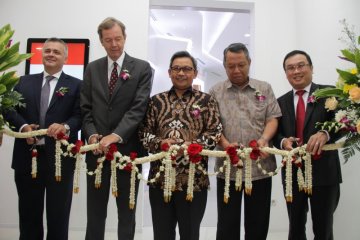 Pusat inovasi industri perekat untuk Asia Tenggara dibangun di Bintaro