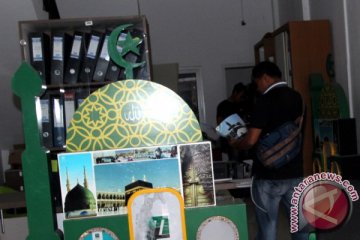 Polisi kembalikan paspor korban penipuan biro umrah Hannien Tour