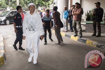 Dedi Mulyadi perbaiki rumah seorang pekerja serabutan