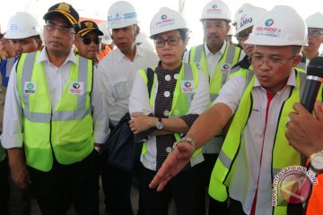 Persiapan Uji Coba Pelabuhan Kuala Tanjung