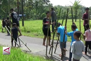 Menghidupkan kembali permainan tradisional anak