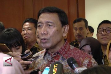 Wiranto  ingin  tuntaskan konflik internal Hanura