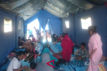 Korban Kebakaran Tempati Tenda Penampungan