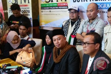 Melly Goeslaw dan Opick sempat bernyanyi di pengungsi Palestina