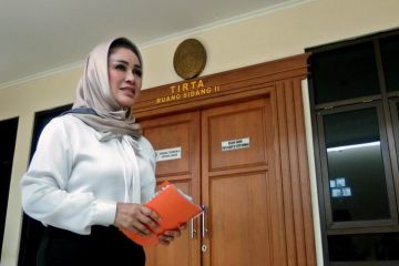 Sidang perdana Siti Mashita