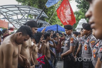 TOLAK PROYEK NYIA