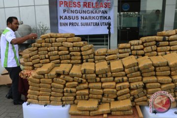 Pengiriman 12 kg ganja Takengon-Medan-Surabaya digagalkan