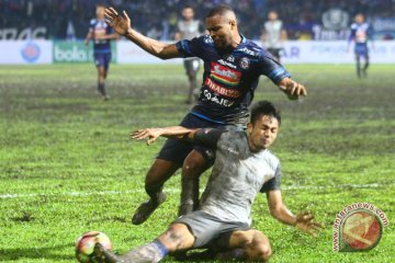 Arema VS Persela