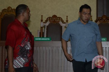 Tuntutan Adi Putra Kurniawan