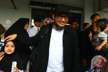 Novel Baswedan Tiba Di Tanah Air