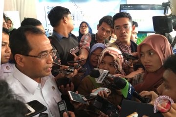 Menhub minta maaf atas kekacauan di Stasiun Duri