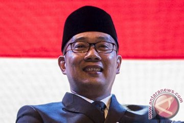 Ridwan Kami ajak wisatawan kurangi penggunaan kendaraan pribadi