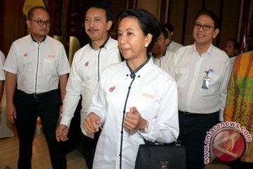 Menteri Rini dorong enam BUMN industri pertahanan hasilkan produk non pertahanan