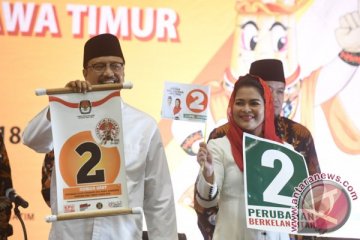 PDIP Surabaya wajibkan caleg sebarkan brosur Gus Ipul-Mbak Puti
